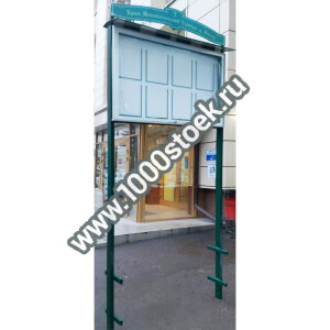 Уличный стенд-витрина для бетонирования / вкапывания  КТ2 с фризом